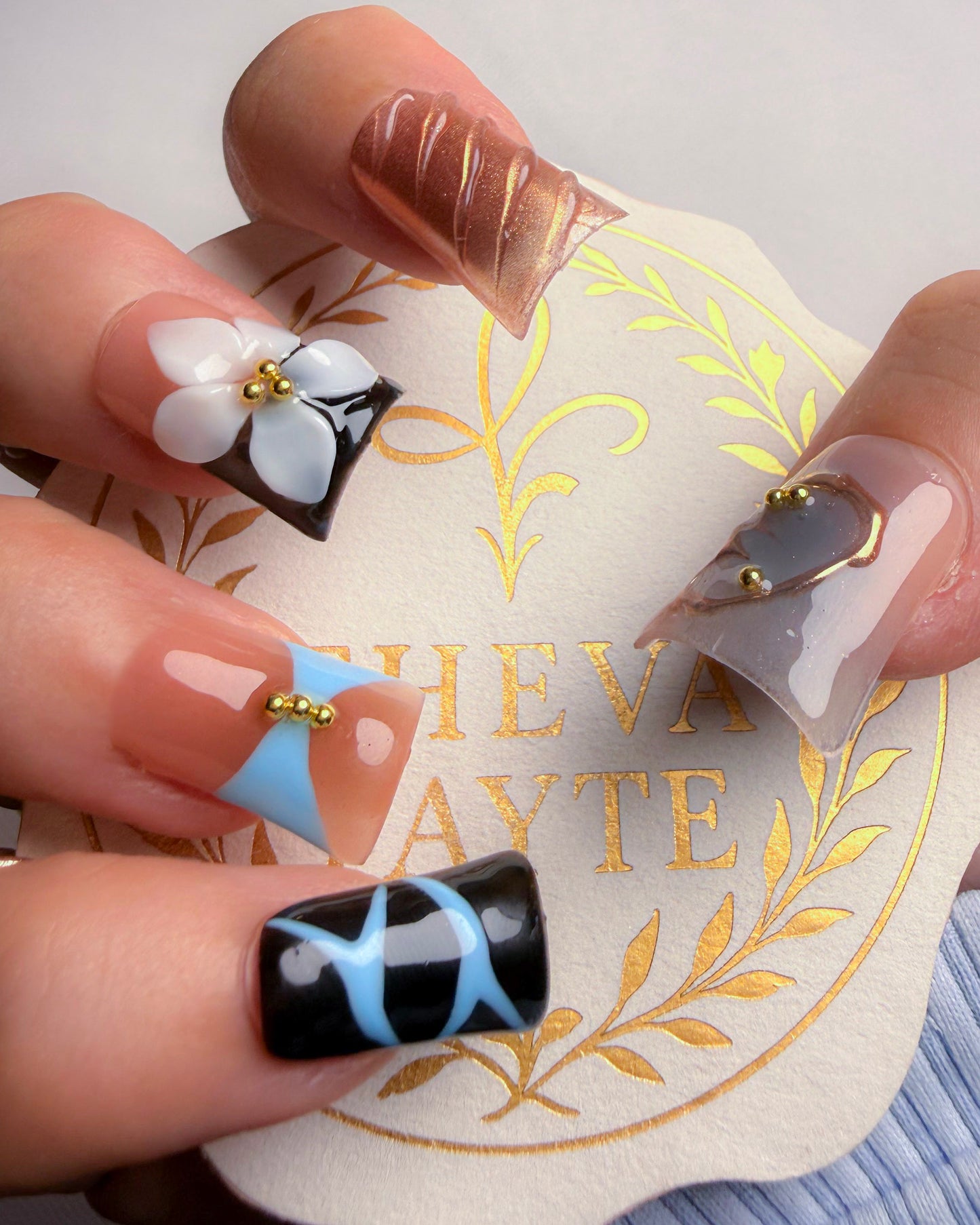 Long Square Graphic Press-On Nails – Atelier Mix