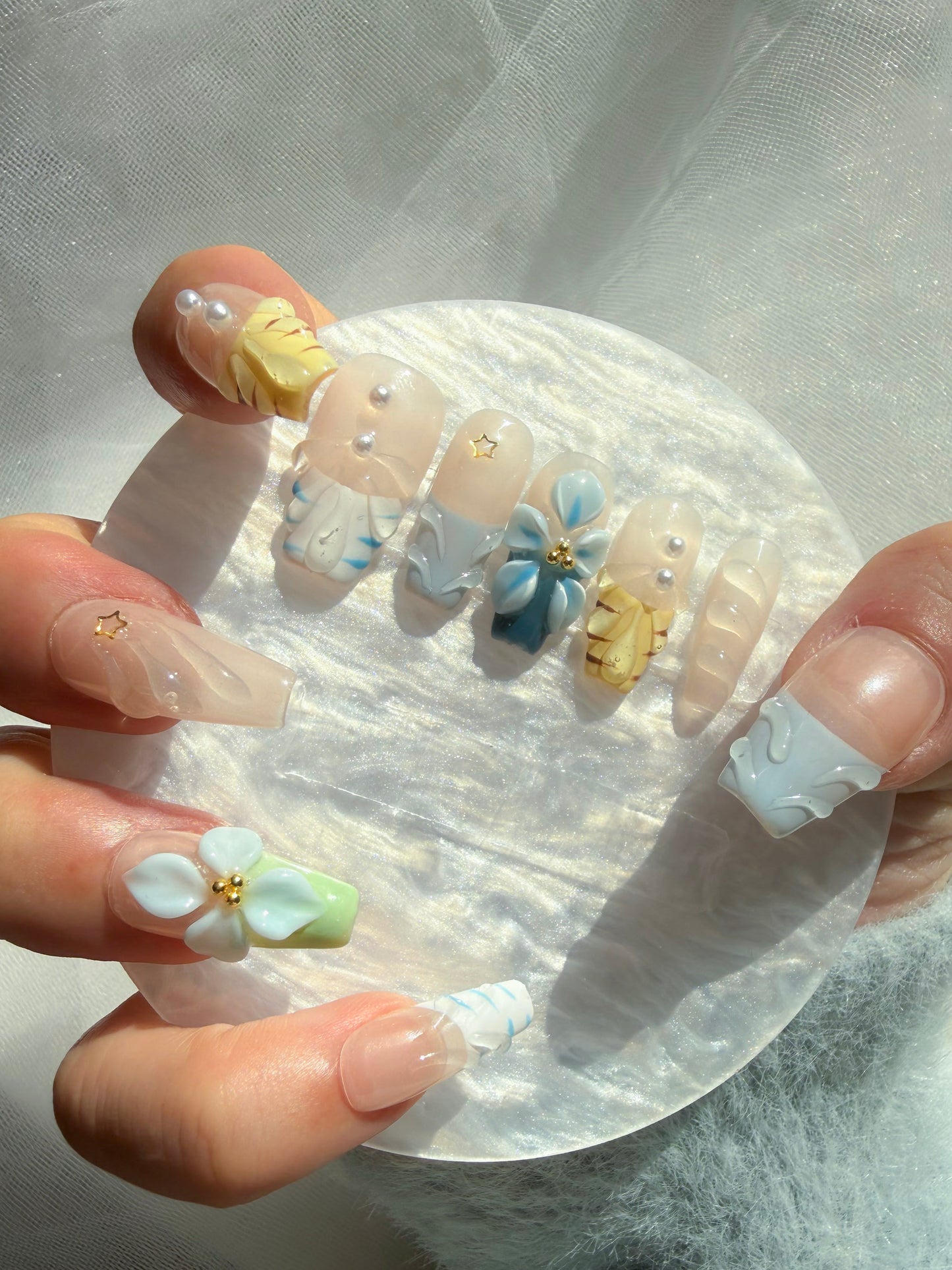 Almond Floral Press-On Nails – Pastel Garden