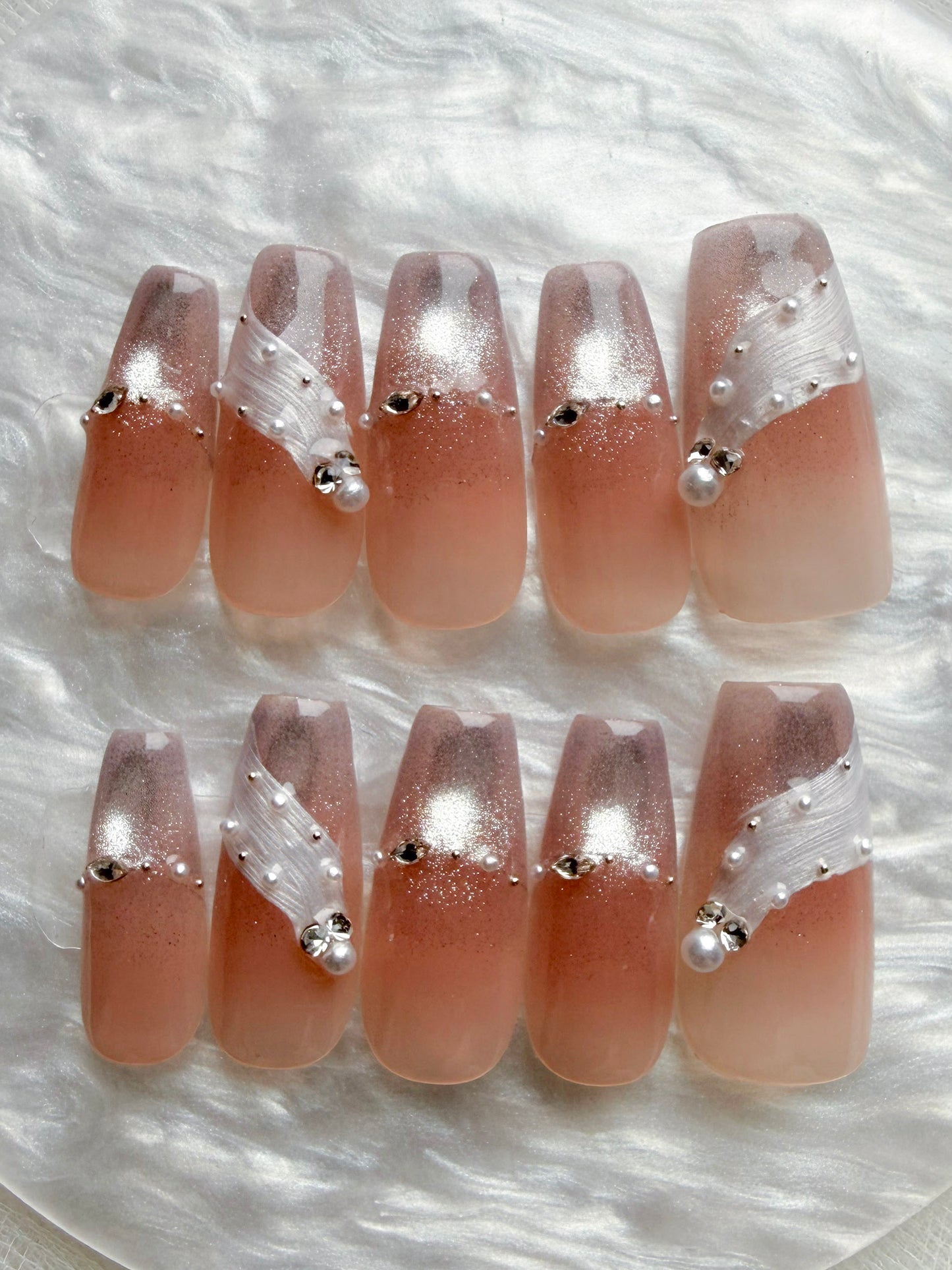 Square Shimmer Press-On Nails – Pearl Drift