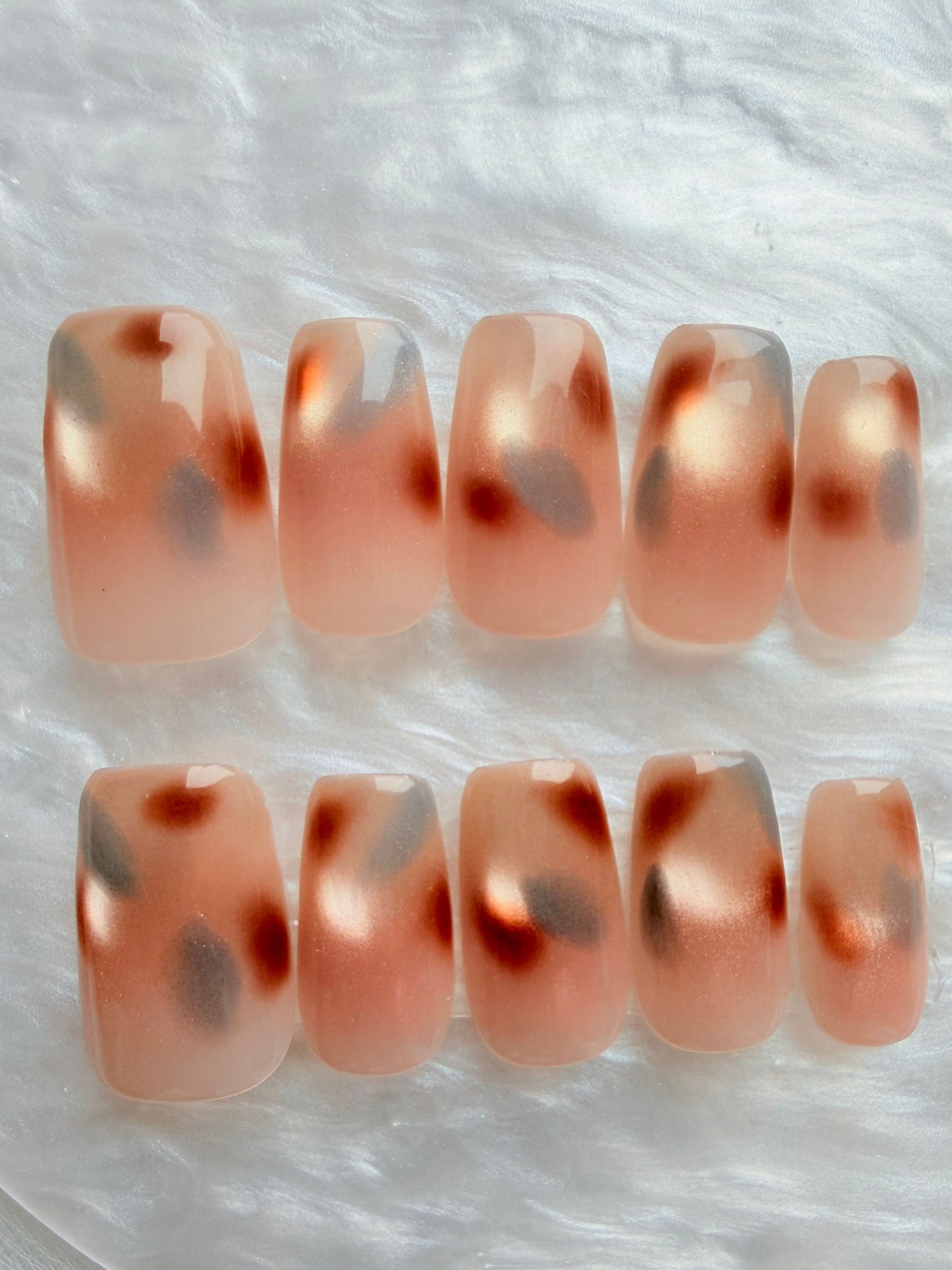 Square Abstract Nude Press-On Nails – Amber Mist