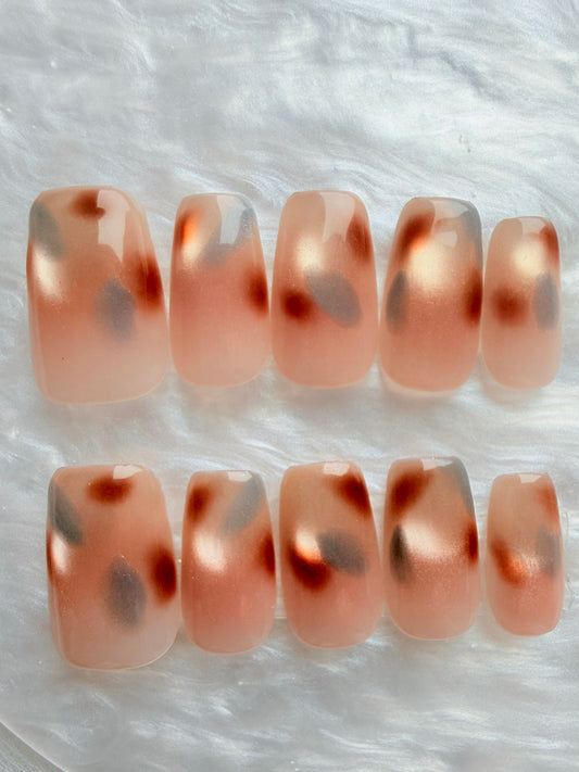 Square Abstract Nude Press-On Nails – Amber Mist