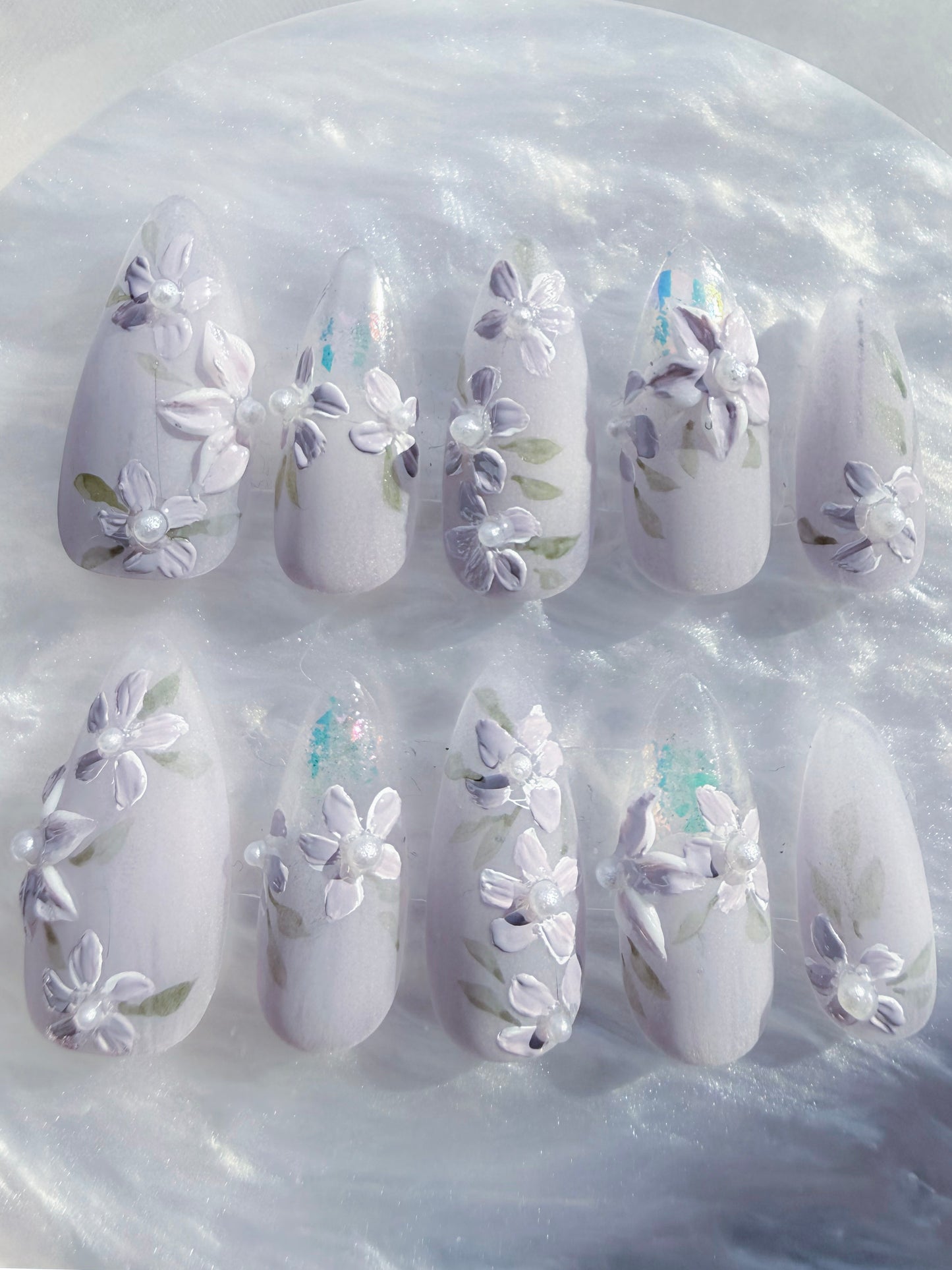 Medium Almond Floral Press-On Nails – Lavender Whisper